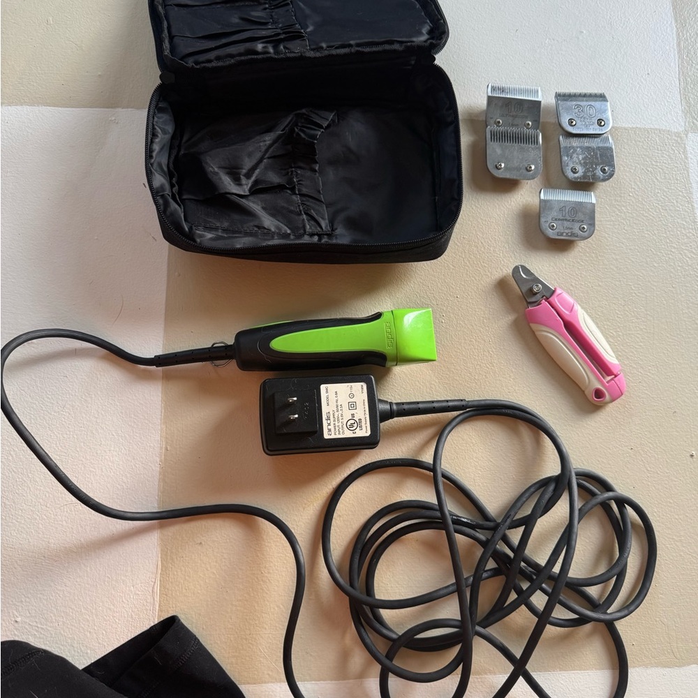 Andis Green and Black Pet Grooming Trimmer Kit